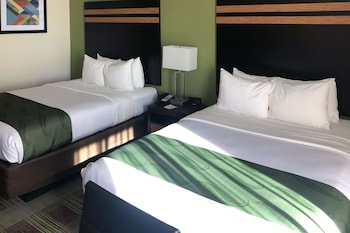 Room, 2 Queen Beds, Non Smoking