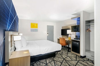 Standard Room, 1 King Bed, Non Smoking