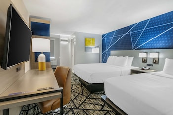 Standard Room, 2 Queen Beds, Non Smoking