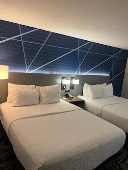 Standard Room, 2 Queen Beds, Non Smoking