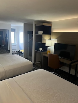 Standard Room, 2 Queen Beds, Non Smoking