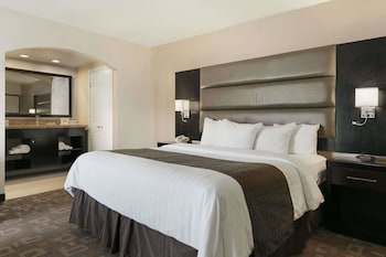 Suite, 1 King Bed, Non Smoking