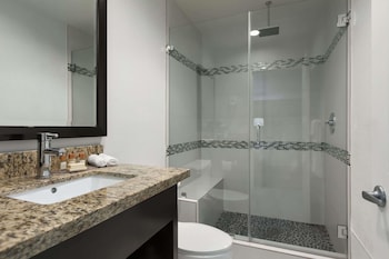 Suite, 1 King Bed, Non Smoking