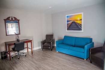 Studio Suite, 1 King Bed, Non Smoking