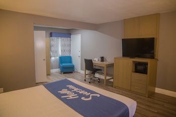 Standard Room, 1 King Bed