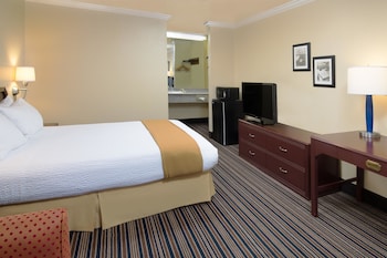 Standard Room, 1 Queen Bed