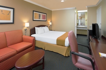 Standard Room, 1 Queen Bed