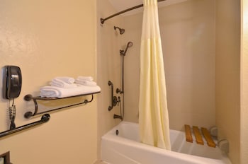 Standard Room, 1 King Bed, Accessible, Bathtub