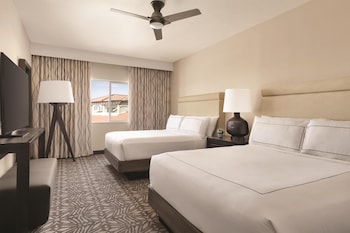 Suite, 1 King Bed with Sofa bed, Bathtub (Mobility, Pool View)