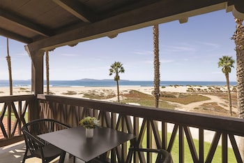 Suite, 1 King Bed with Sofa bed, Ocean View (Roll-In Shower)