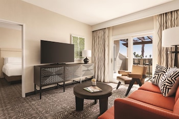 Suite, 1 Bedroom, Partial Ocean View