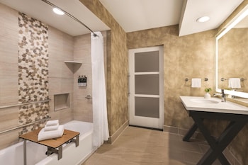 Suite, 1 King Bed with Sofa bed, Bathtub (Mobility, Pool View)