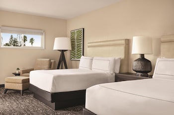 Suite, Multiple Beds, Ocean View (Roll-In Shower)