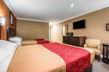 Room, 2 Queen Beds, Non Smoking