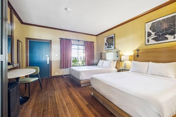 Room, 2 Queen Beds, Non Smoking