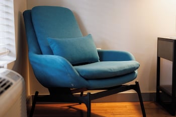 Suite, 1 King Bed with Sofa bed, Non Smoking