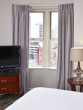 Penthouse (Two Level)