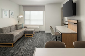 Suite, 1 Bedroom, Lake View