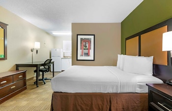 Studio, 1 Queen Bed, Non Smoking