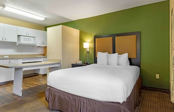 Studio, 1 Queen Bed, Accessible, Non Smoking