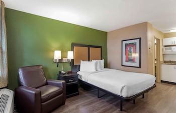Studio, 1 Queen Bed, Non Smoking