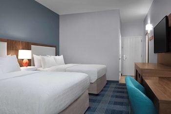 Two queen beds non smoking