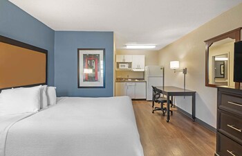 Studio, 1 Queen Bed, Non Smoking