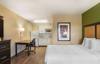 Studio, 1 Queen Bed, Accessible, Non Smoking