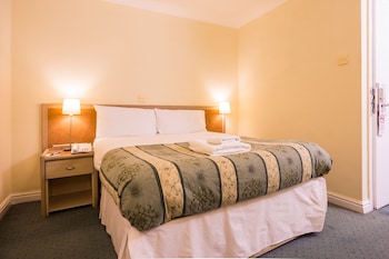 Double Room, No Windows