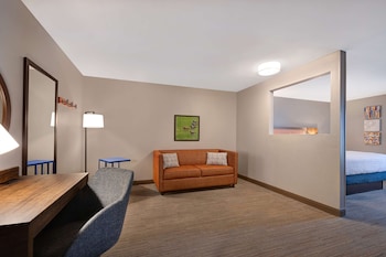 One king suite whirlpool ns