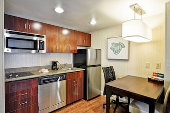 Suite, Multiple Beds, Accessible, Bathtub