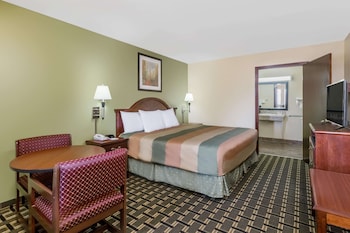 Standard Room, 1 King Bed, Smoking