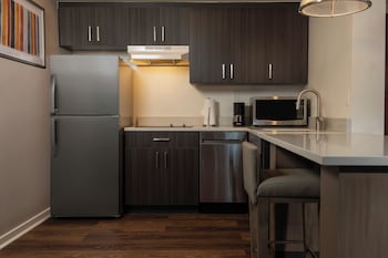 Suite, 1 Bedroom, Accessible, Bathtub