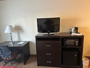 Room, 1 King Bed, Accessible, Non Smoking (Mobility,tub w grab bars)