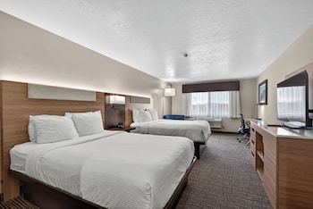 Standard Room, 2 Queen Beds, Non Smoking, Refrigerator (Larger Room)