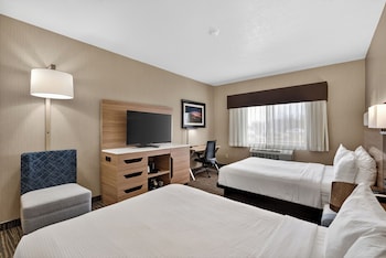 Standard Room, 2 Queen Beds, Accessible, Bathtub