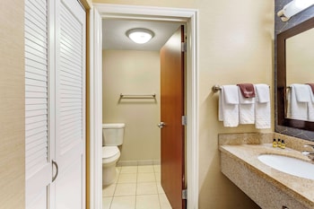 Standard Room, 2 Queen Beds, Non Smoking, Refrigerator