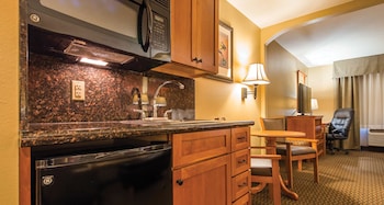 Standard Room, 2 Queen Beds, Non Smoking, Kitchenette