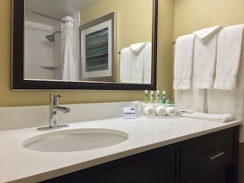 Standard Room, 2 Queen Beds, Accessible
