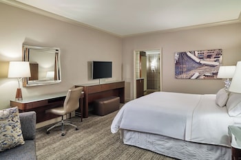 Traditional Room, 1 King Bed (Mobility/Hearing Accessible, Tub)