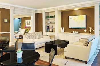 Deluxe Room, 1 King Bed