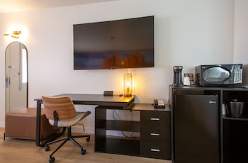 Room, 1 King Bed, Accessible