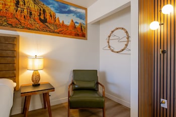 Standard Room, 1 King Bed
