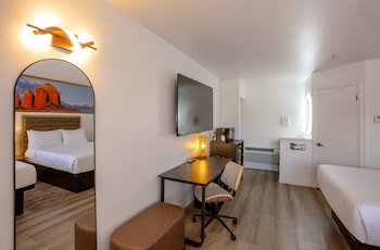 Standard Room, 2 Queen Beds