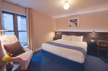 Studio 1 King Bed