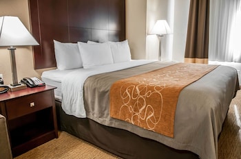 Suite, 1 King Bed, Accessible, Non Smoking