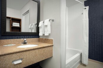 Room, 2 Queen Beds, Hearing Accessible