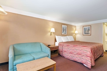 Suite, 1 King Bed, Hot Tub