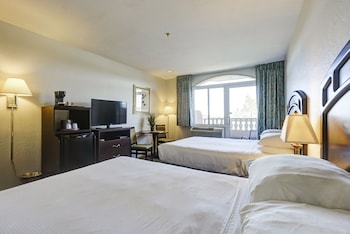 Standard Room, 2 Queen Beds