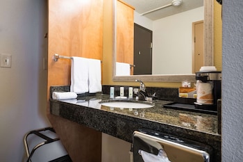 Room, 2 Queen Beds, Accessible, Non Smoking